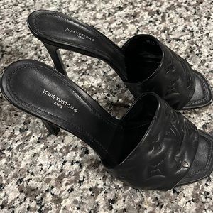 AUTHENTIC LV REVIVAL MULE-